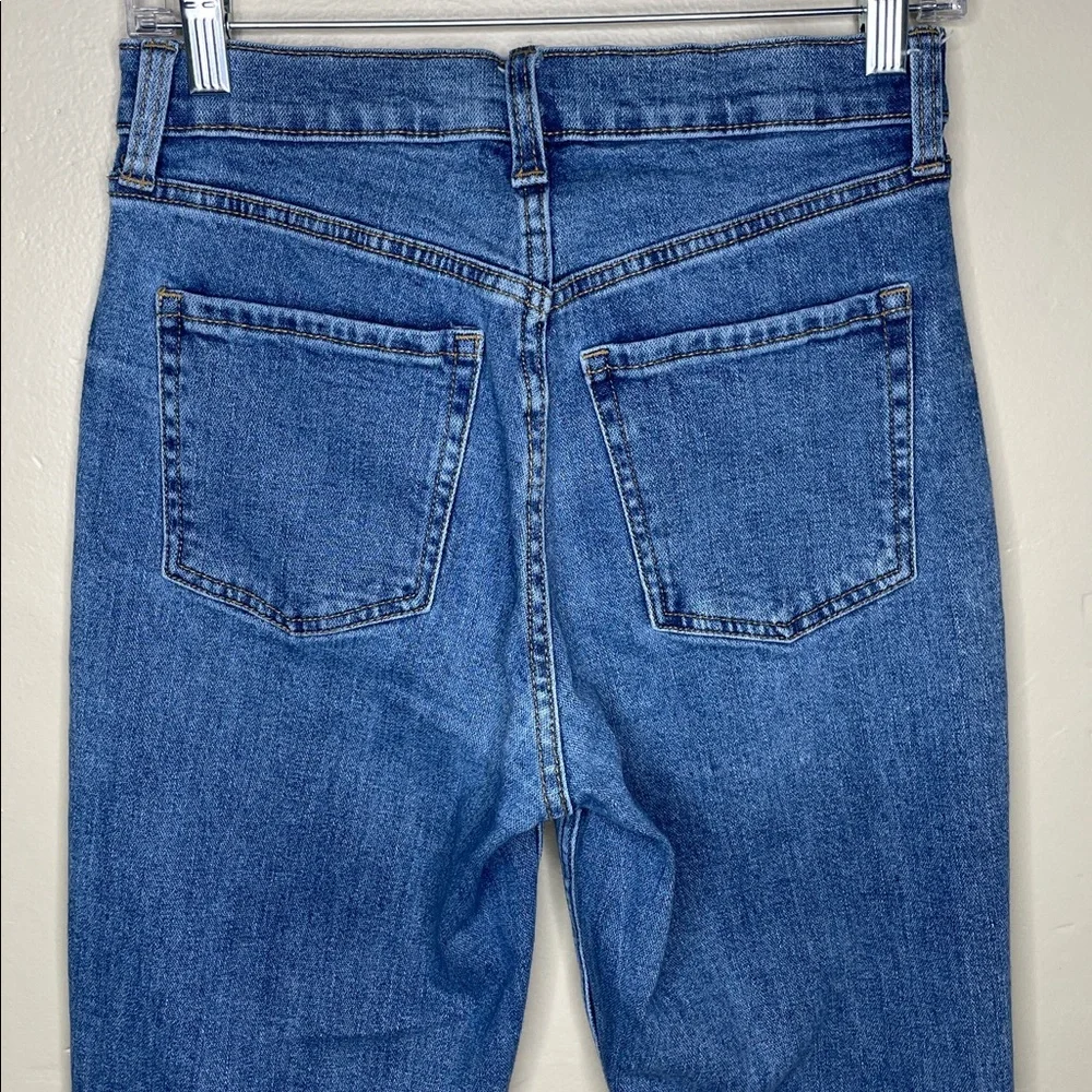 OLD NAVY Blue Jeans Extra High Rise SKY HIGH STRAIGHT Secret Smooth Pockets 2